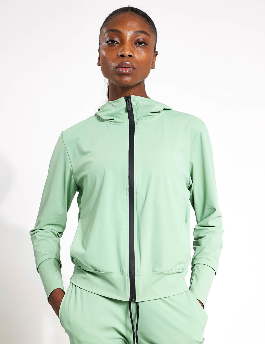 Airla Zip Up Hooded Sports Jacket BORN M S