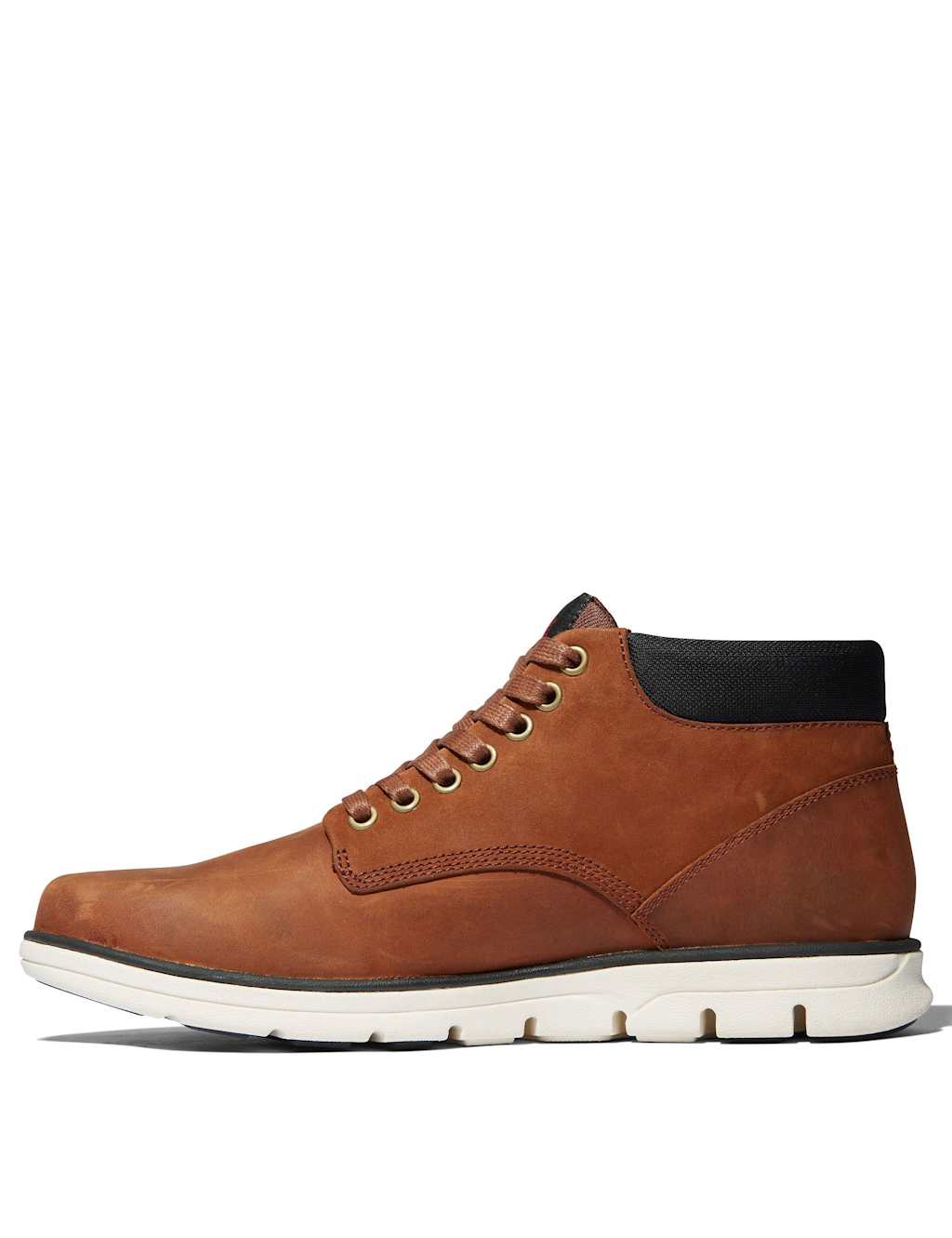 Bradstreet Chukka Leather Walking Boots 2 of 10