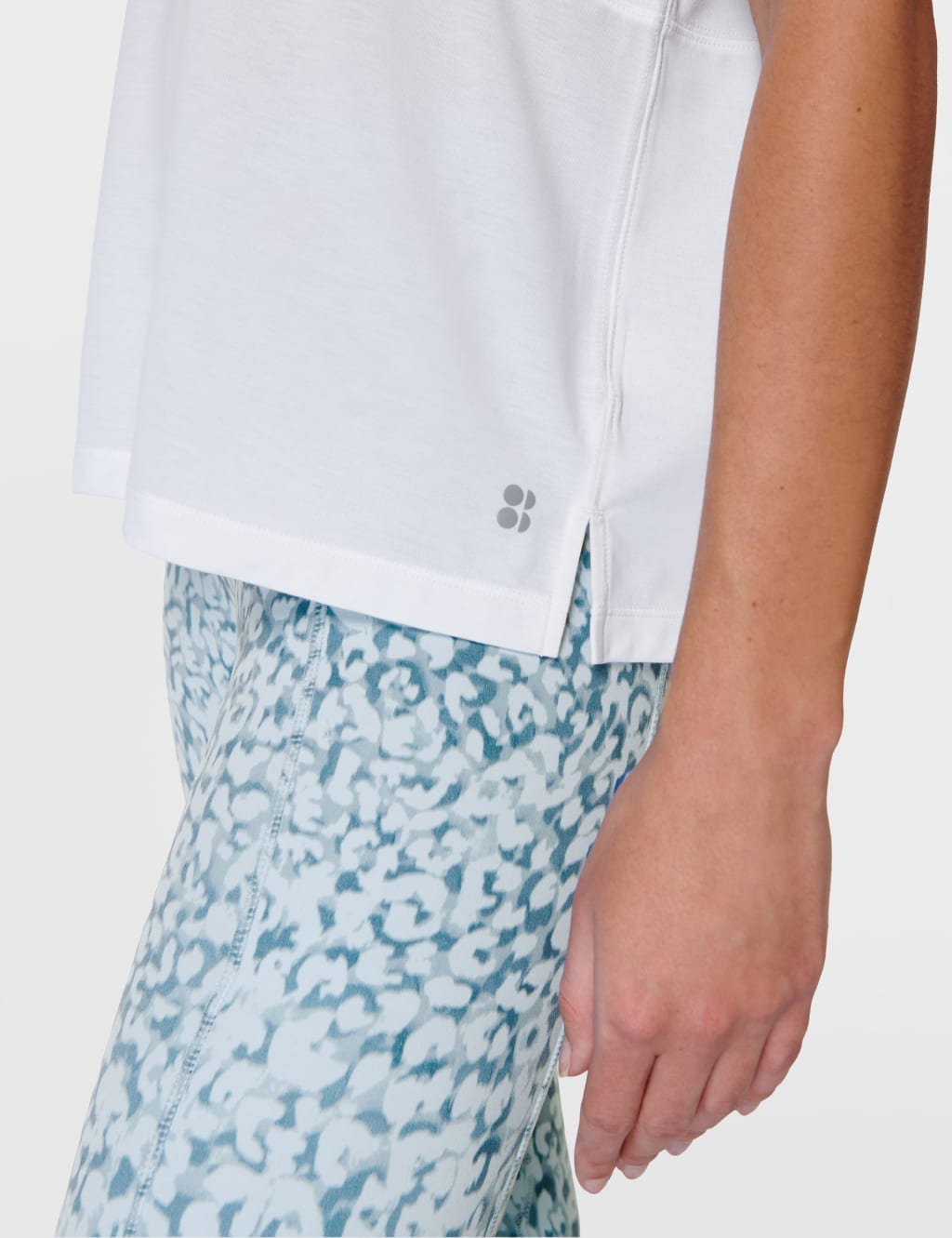 Soft Flow Studio Crew Neck Relaxed T-Shirt 4 of 6