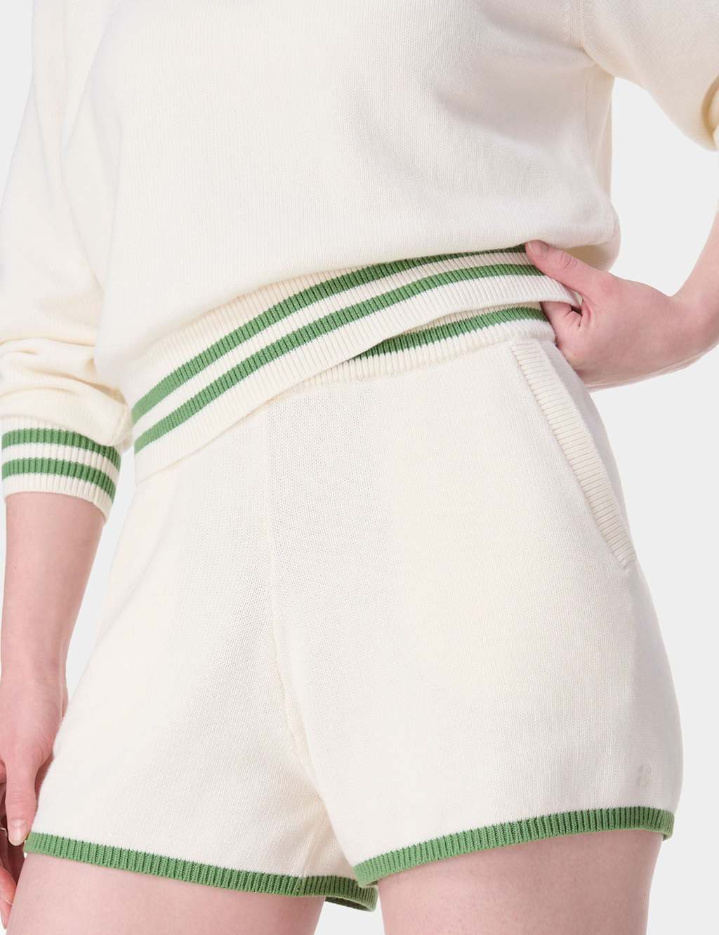 Off Court High Waisted Shorts with Silk 5 of 7
