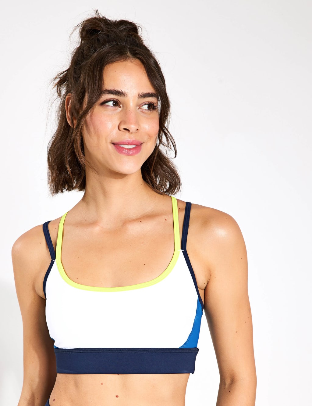 Signature-Fit Non Wired Sports Bra 3 of 8