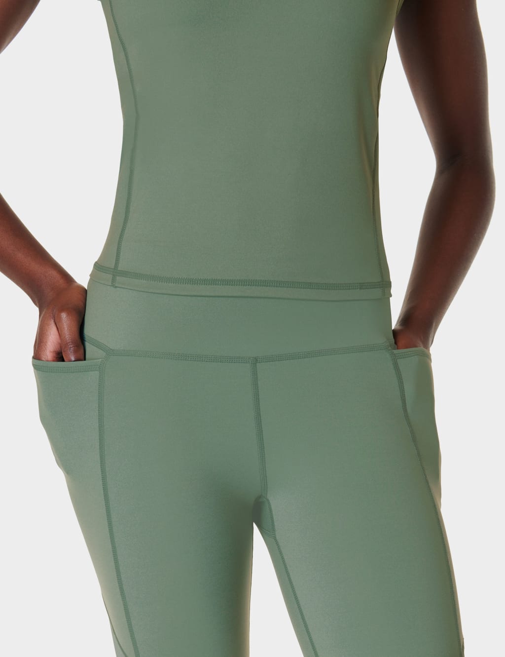 Aerial Core High Waisted 7/8 Leggings 6 of 6