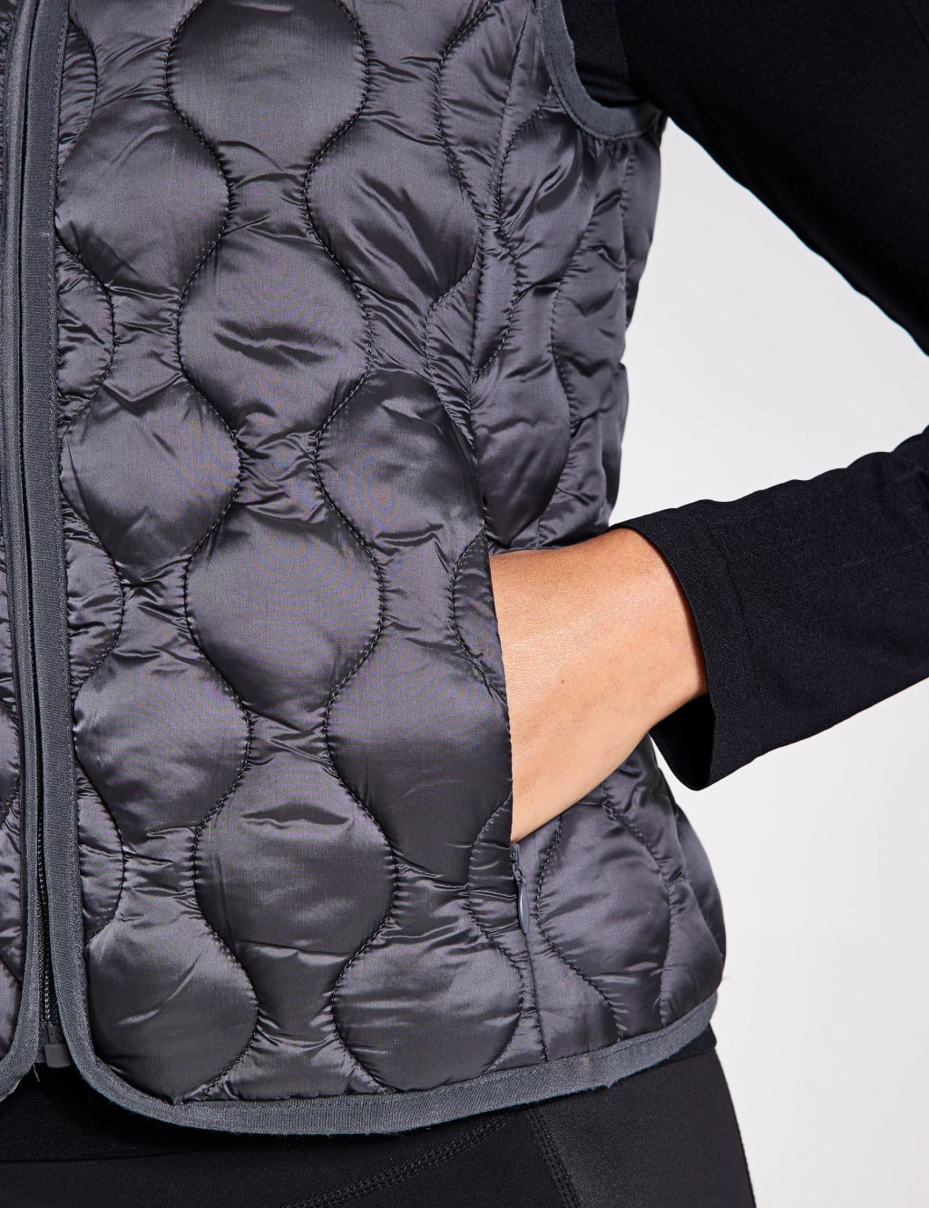 Kenal Quilted Gilet 3 of 6