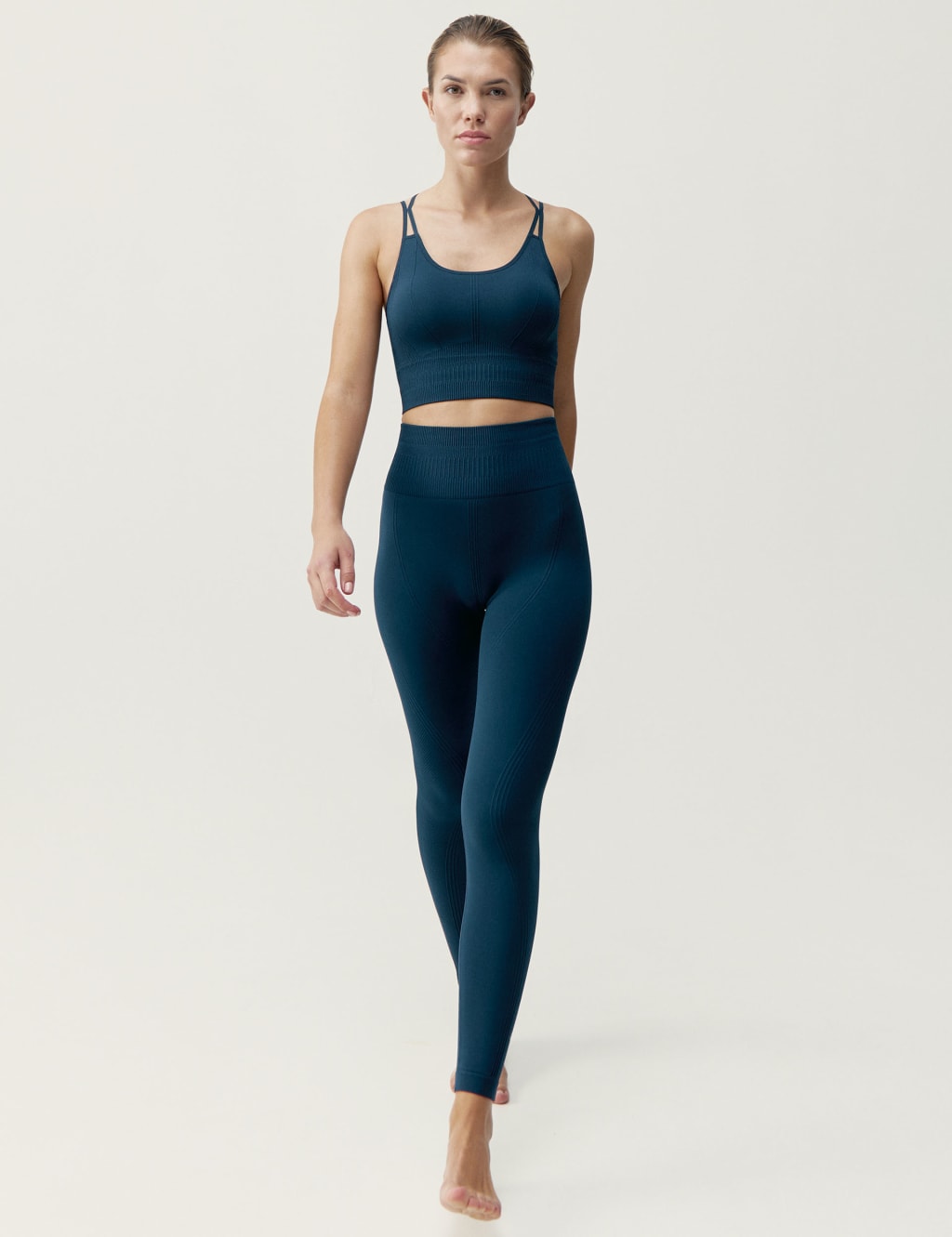 Kamay Leggings 2 of 4