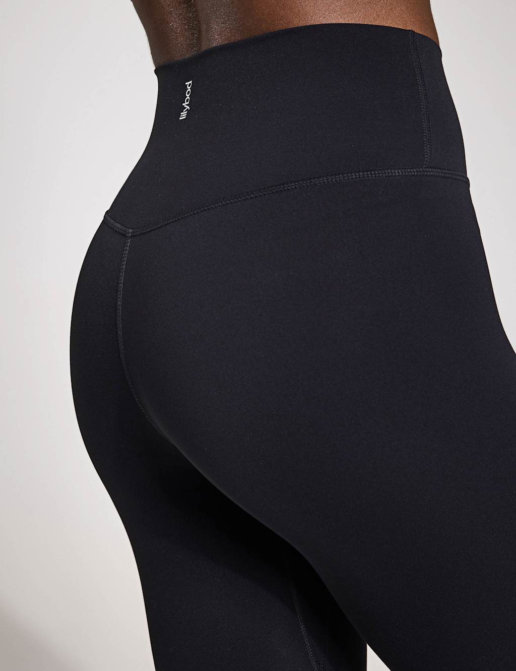 Chloe Cloud-Core High Waisted Leggings 5 of 5