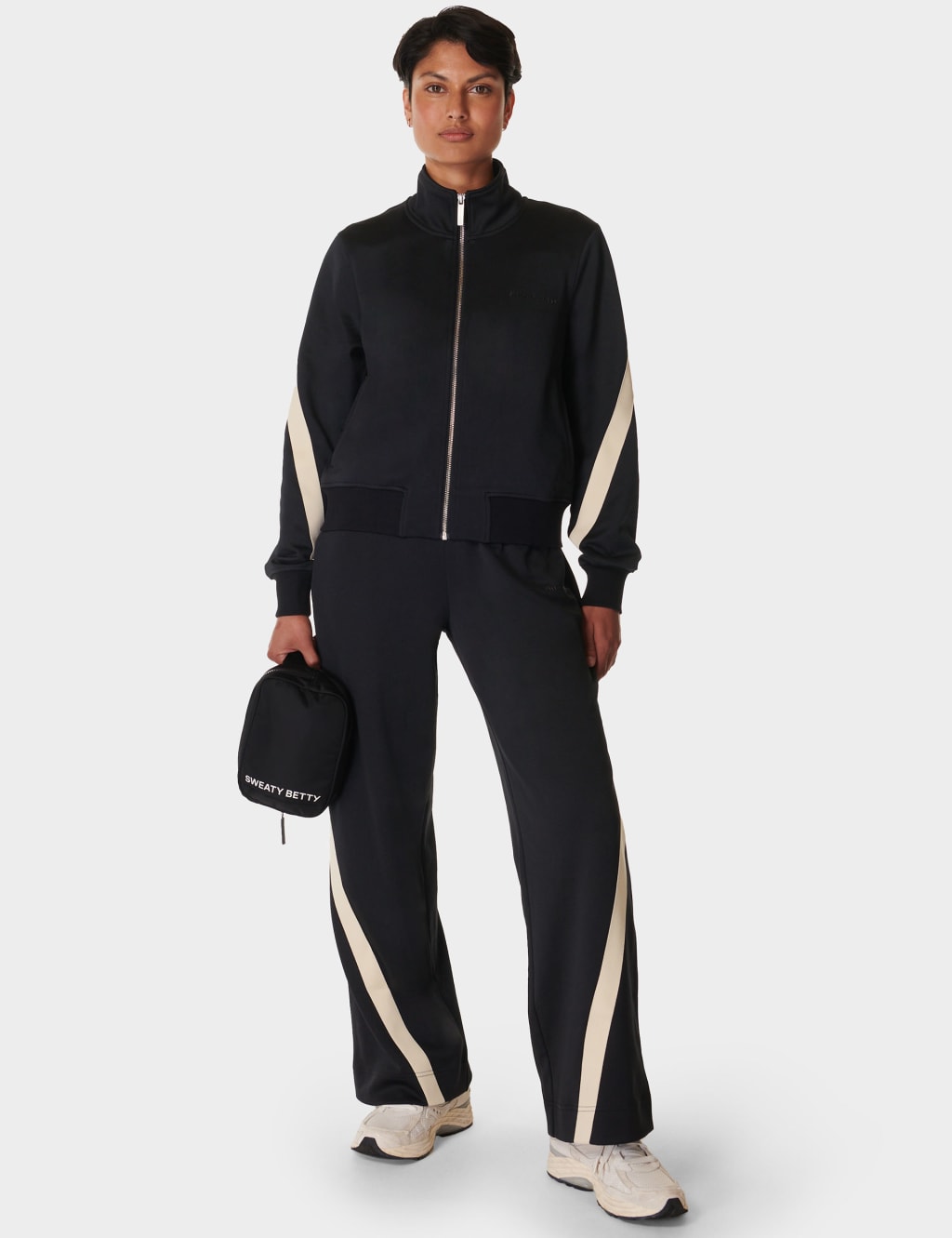 Ultimate Cotton Blend Joggers 3 of 8