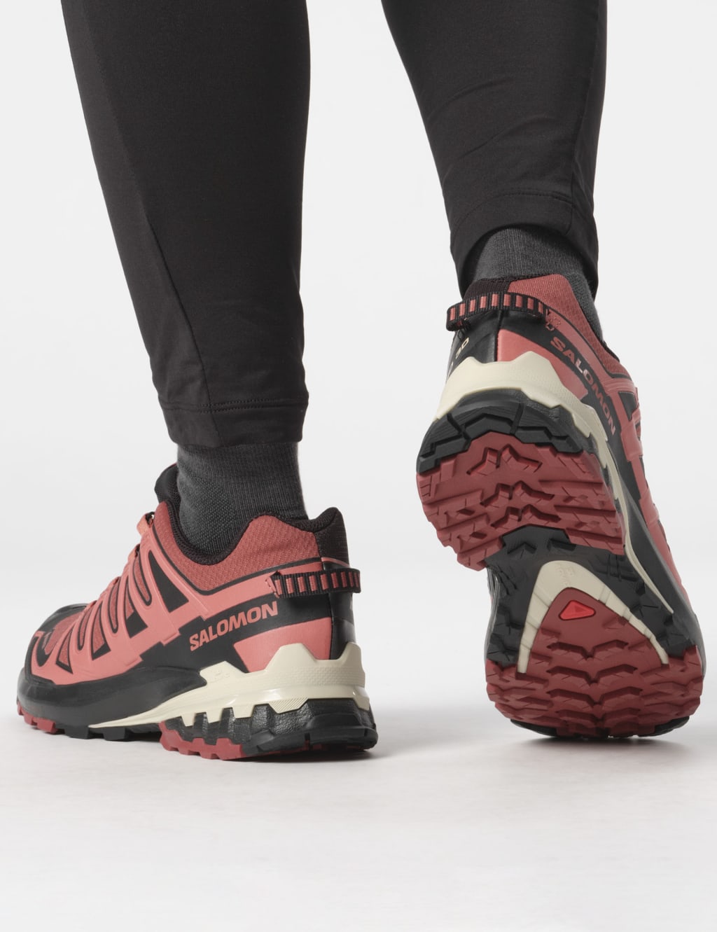 XA Pro 3D V9 Gore-Tex Trail Trainers 5 of 7