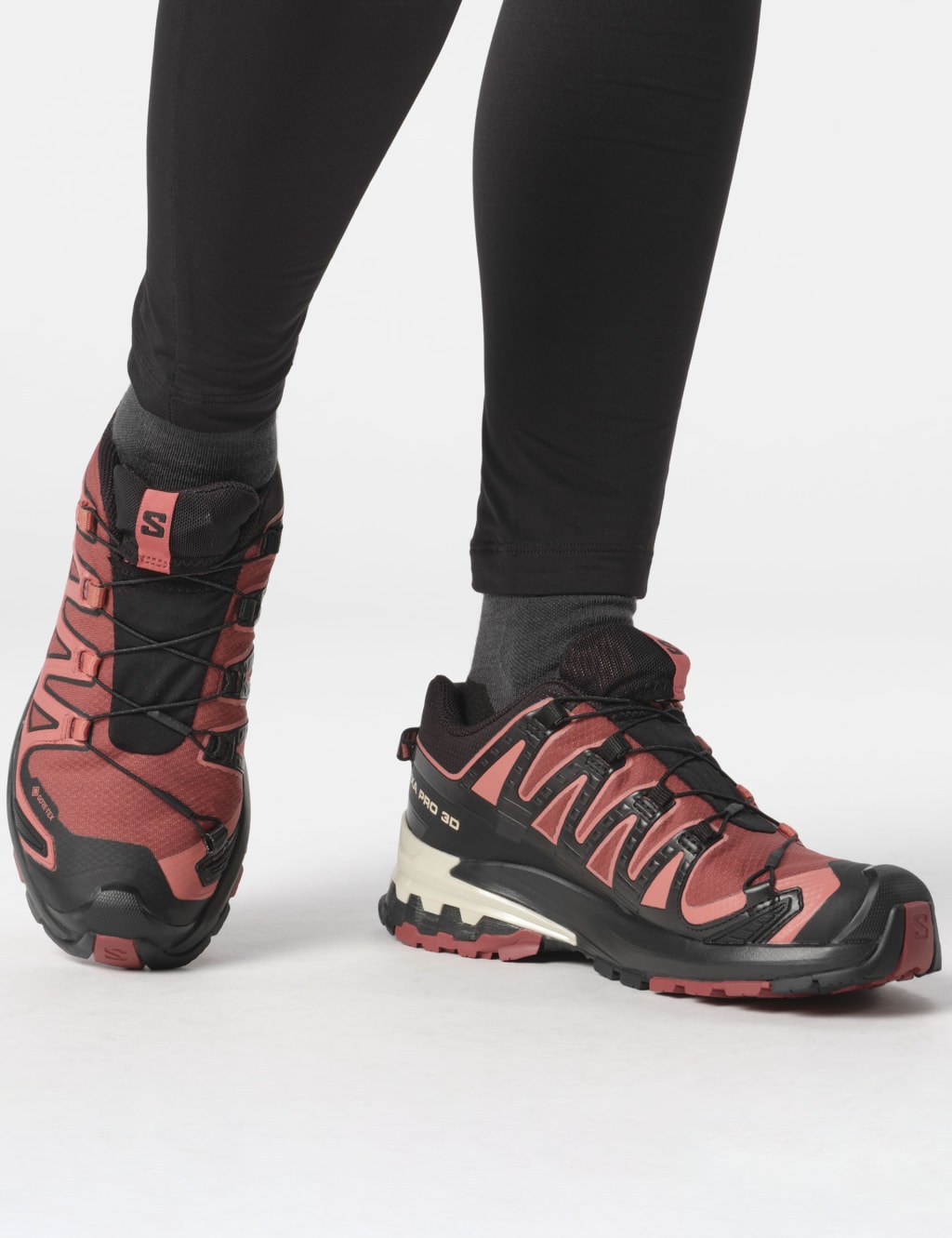 XA Pro 3D V9 Gore-Tex Trail Trainers 6 of 7