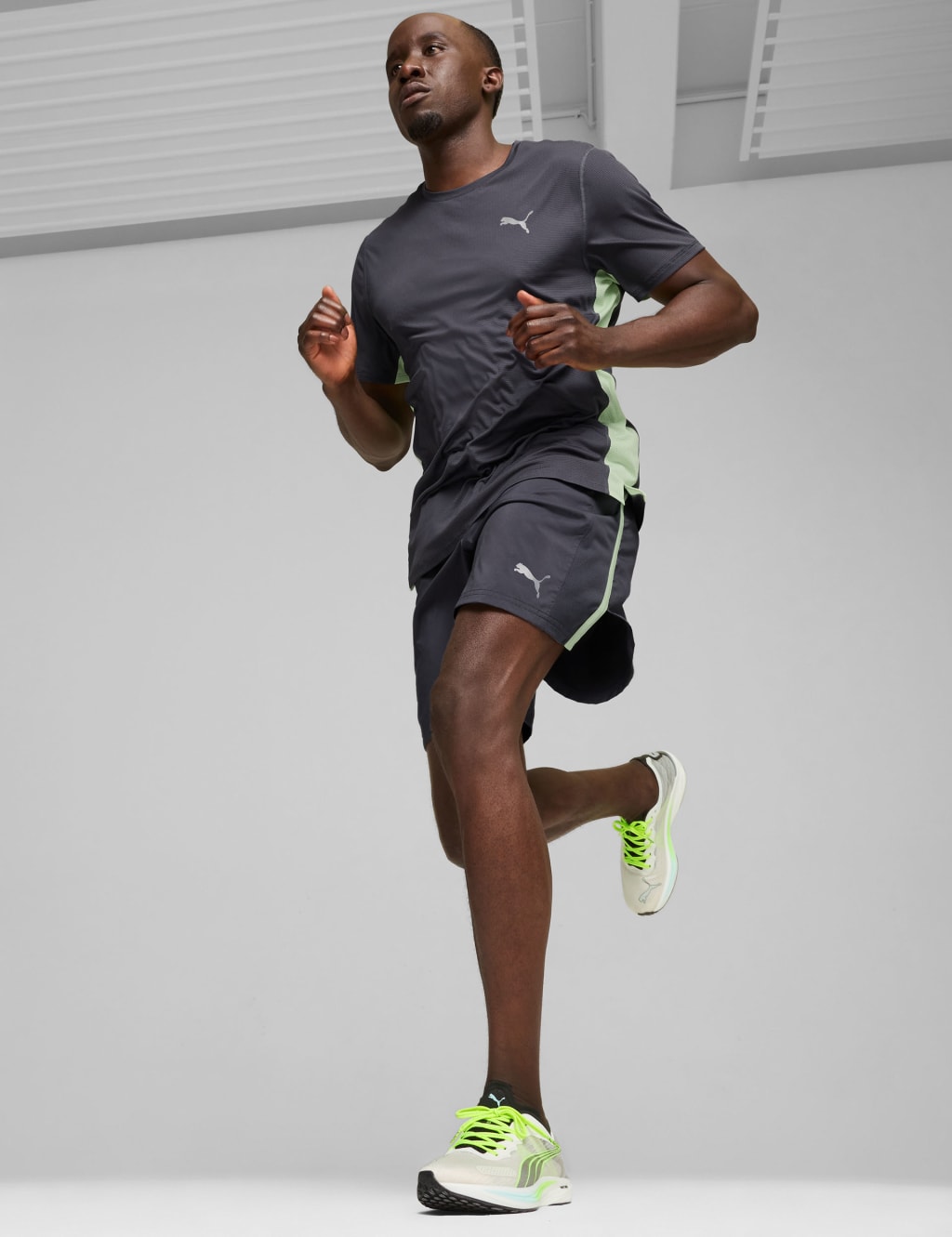 Run Favourite Velocity 7 Sport Shorts 3 of 4
