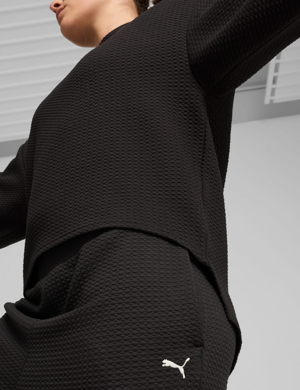 Q4 Studio Cotton Blend Textured Hoodie 6 of 8