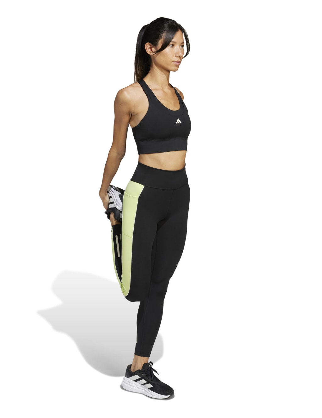 Run Pocket Medium Support Sports Bra A-D 3 of 6
