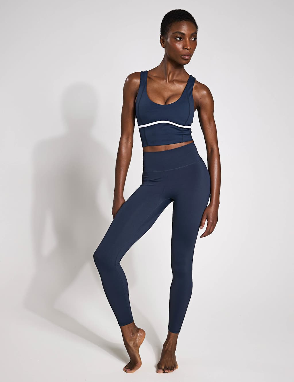 Ava Non Wired Sports Bra XS-XL 2 of 4