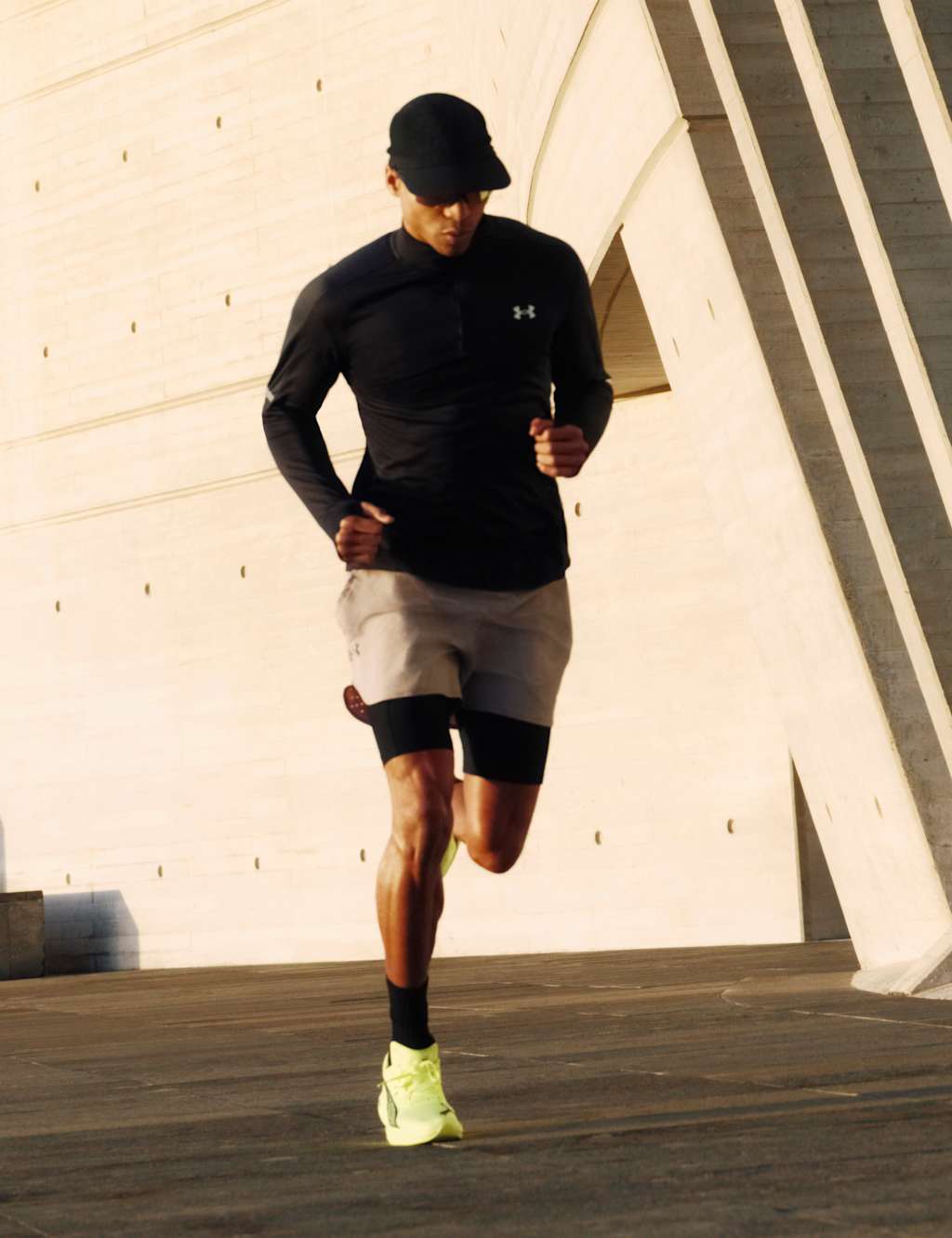 Vanish Elite Water Resistant 2-in-1 Shorts 4 of 8