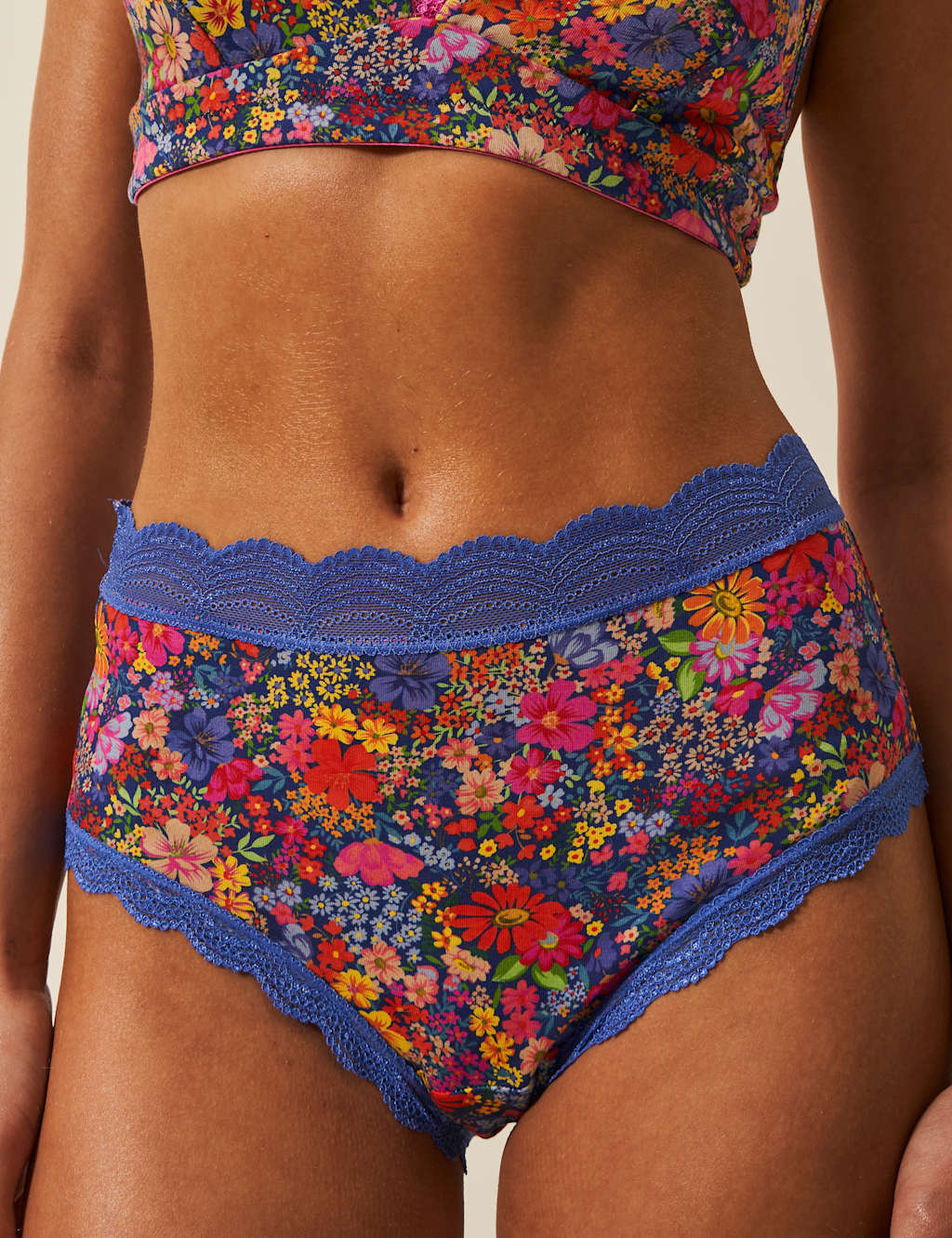 4pk Full Bloom High Rise Full Briefs 2 of 4