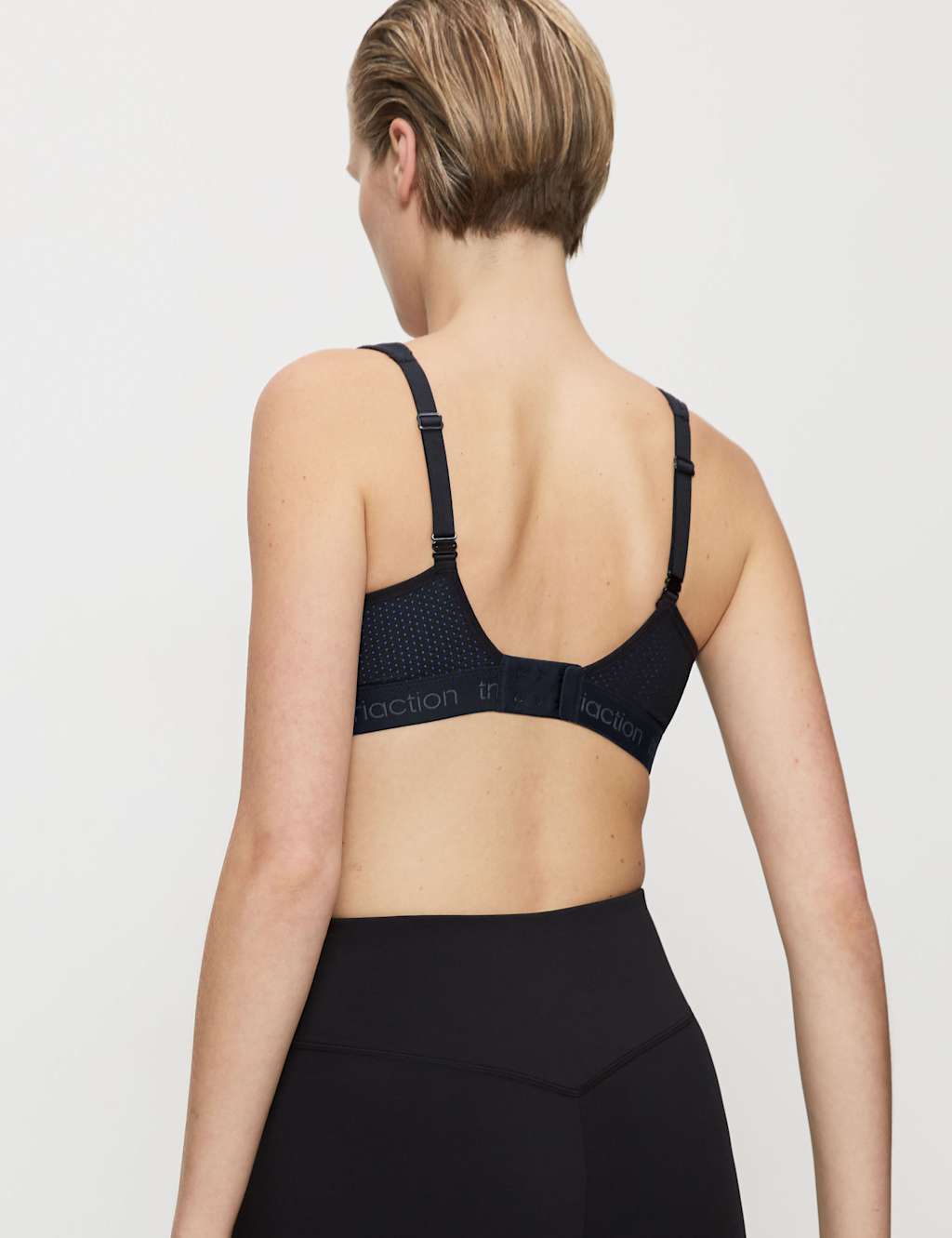 Triaction Energy Lite Non Wired Sports Bra 4 of 6