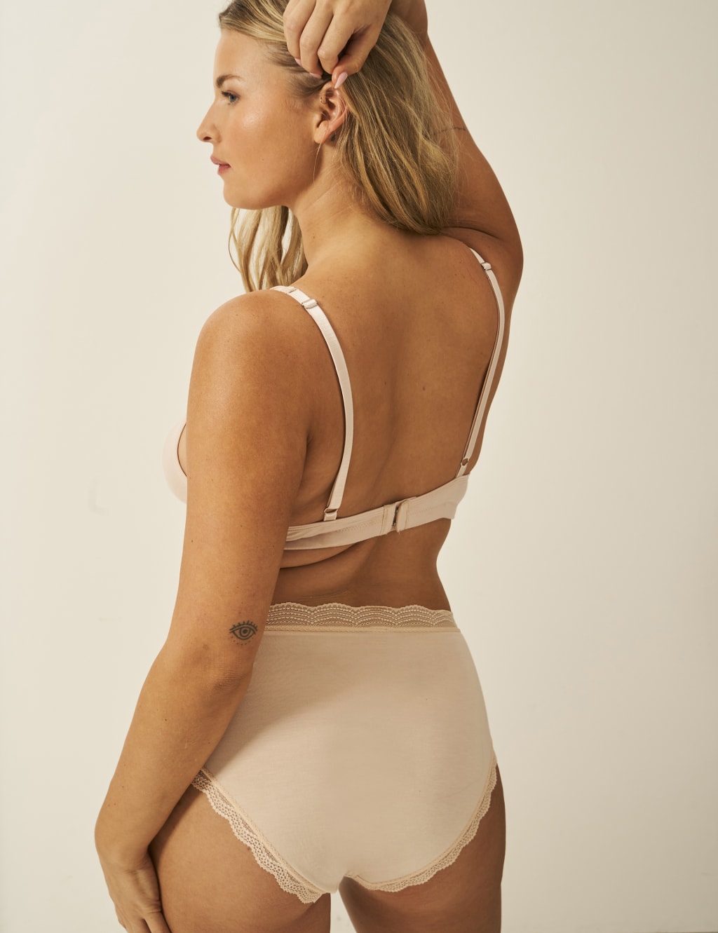 Lace Cuffed High Waisted Full Briefs 4 of 6