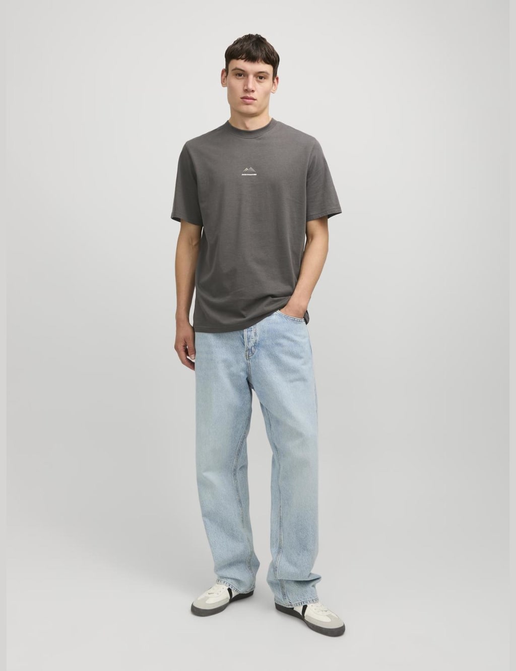 Pure Cotton Crew Neck Mountain Logo T-Shirt 4 of 5
