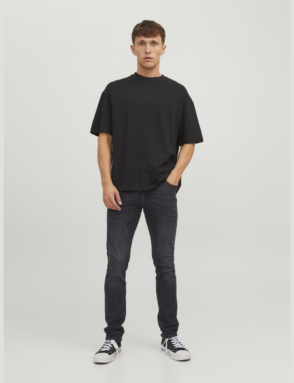 Slim Fit 5 Pocket Jeans 3 of 7