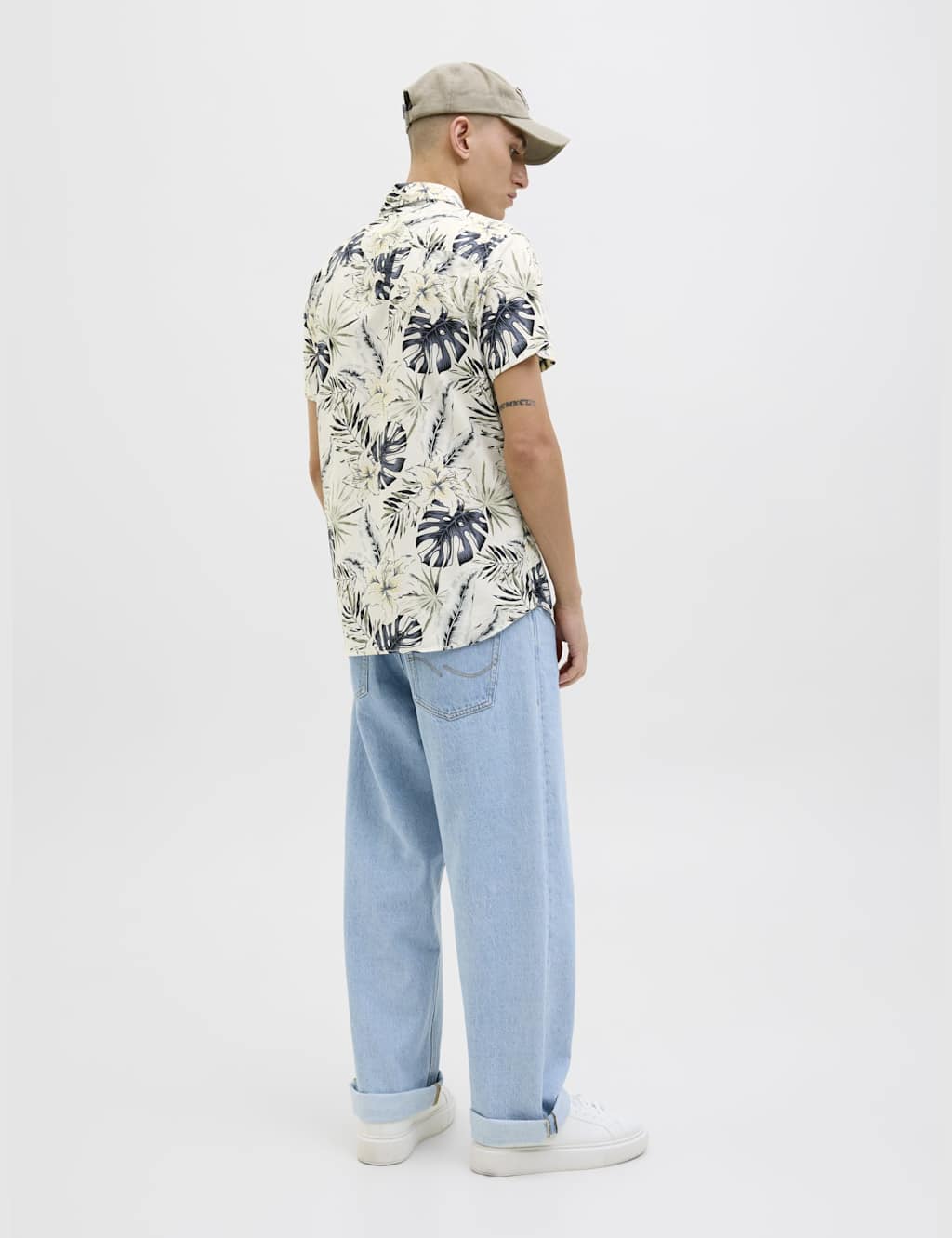 Pure Cotton Hawaiian Shirt 3 of 8