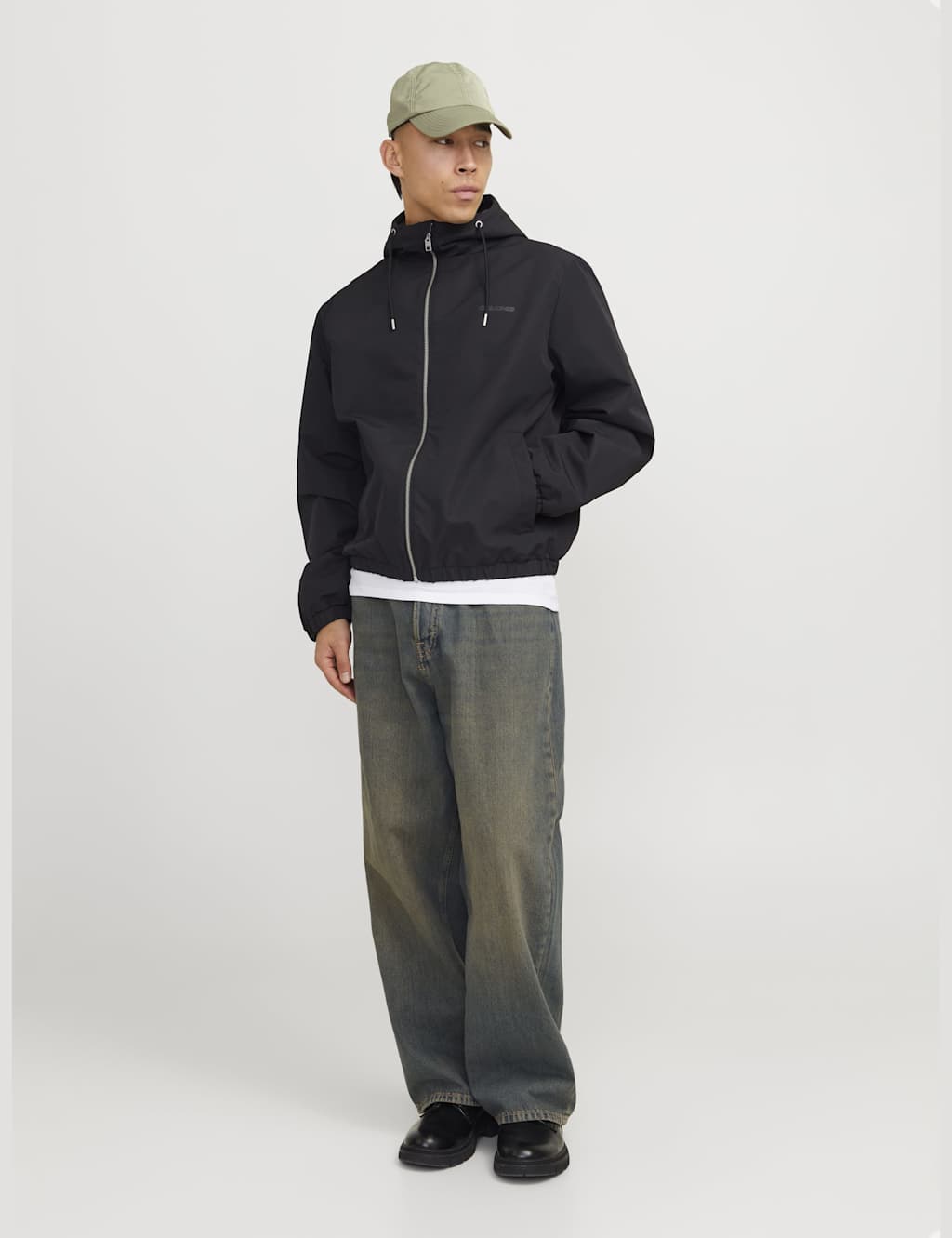 Relaxed Hooded bomber Jacket 4 of 9