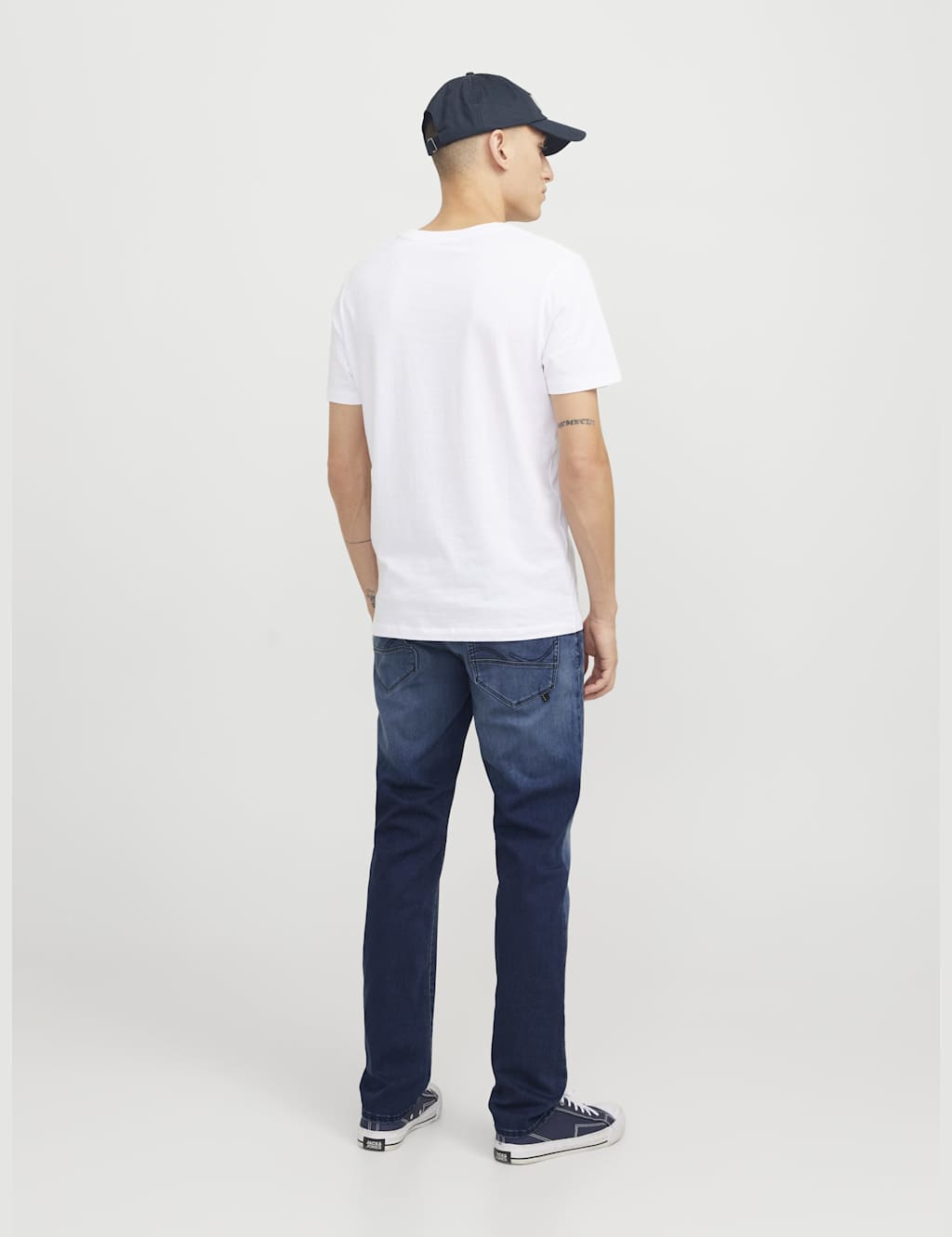 Tapered Fit Cotton Blend 5 Pocket Jeans 6 of 9