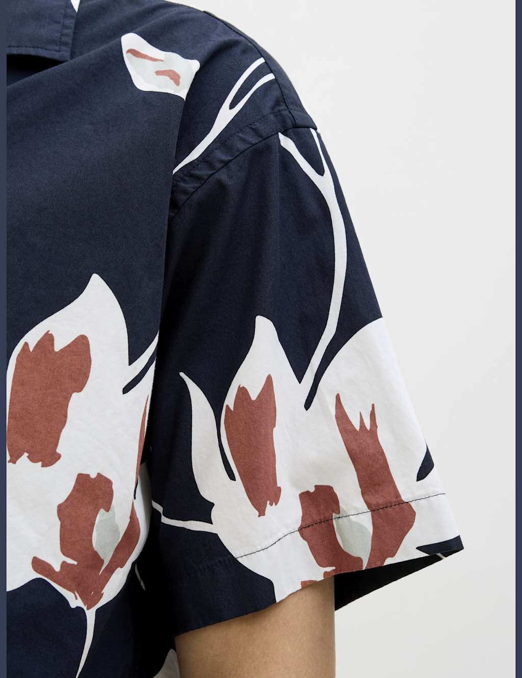 Pure Cotton Hawaiian Shirt 3 of 7