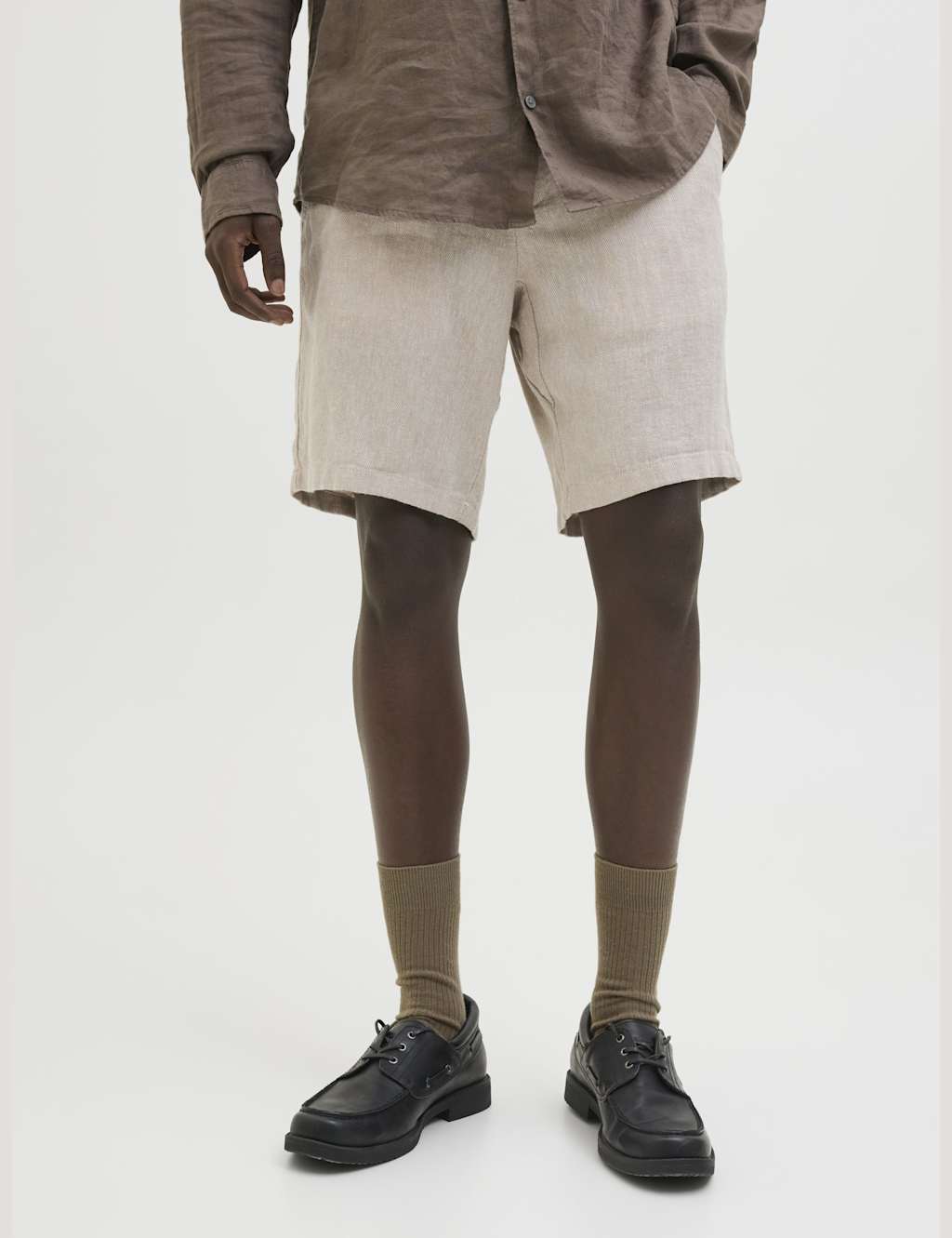 Slim Fit Linen Rich Chino Shorts 2 of 6