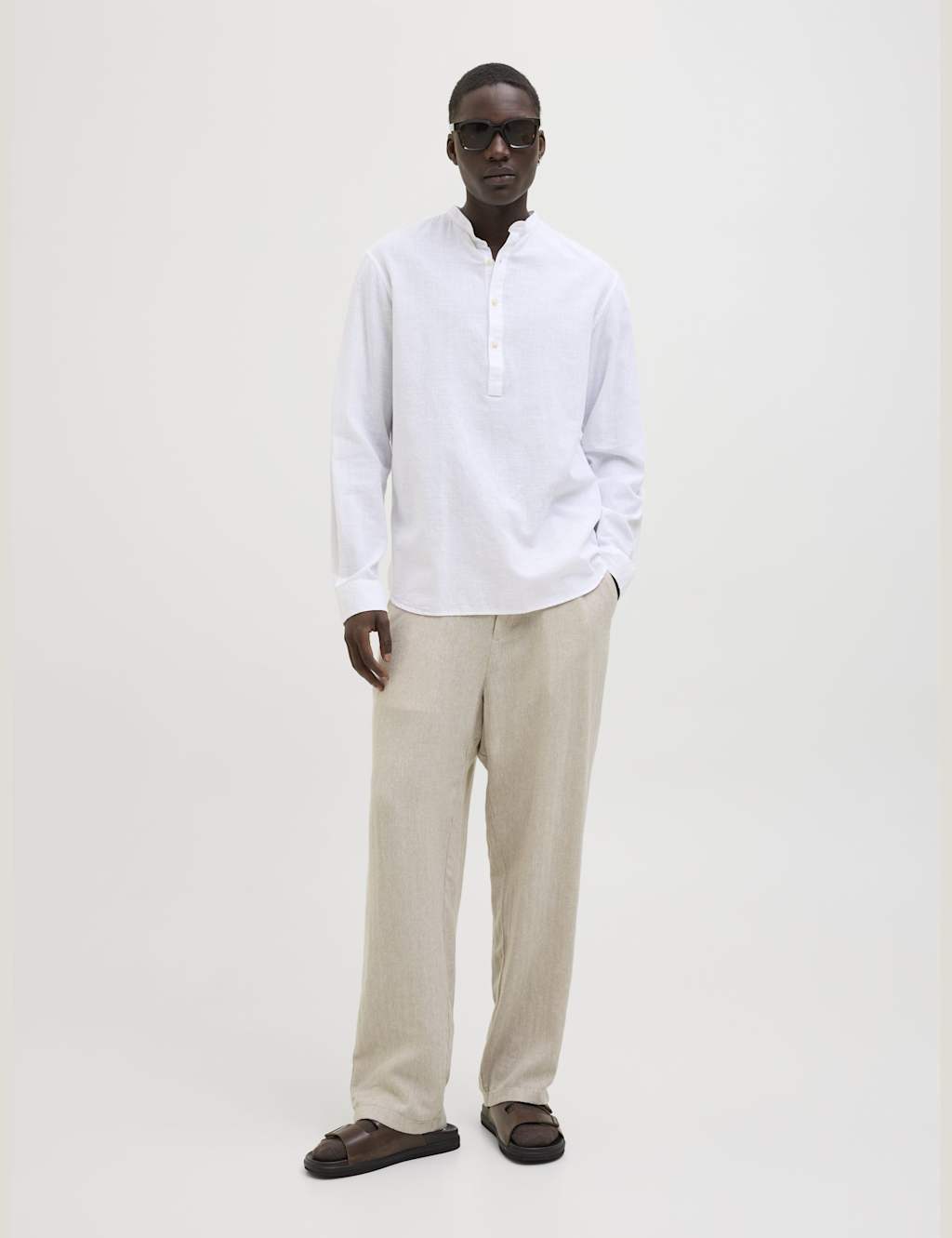 Loose Fit Linen Rich Chinos 3 of 8