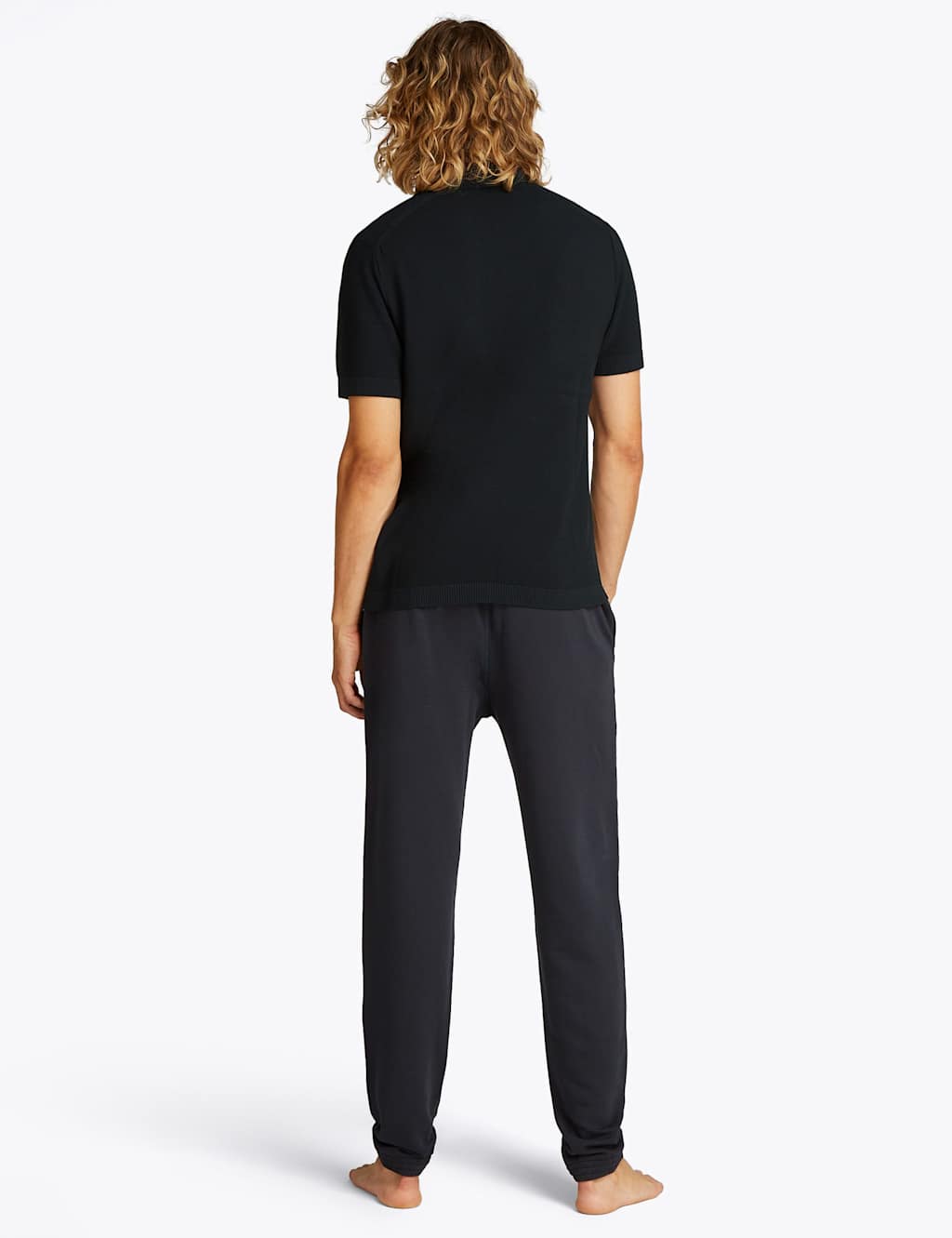 Essential V-Neck Knitted Polo Shirt 3 of 5