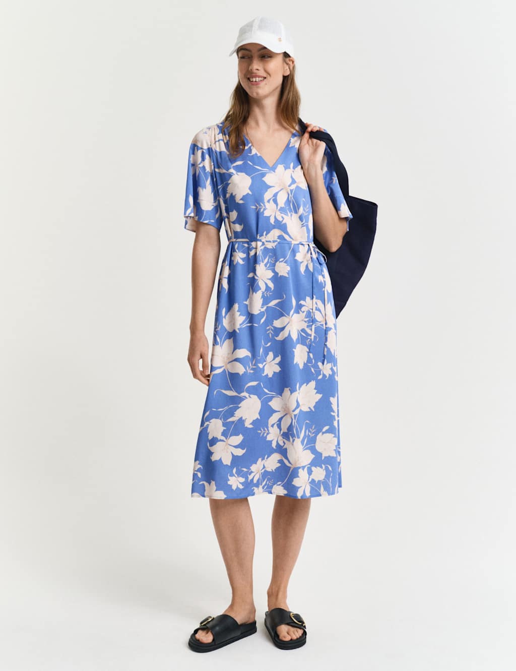 Floral V-Neck Belted Tea Dress 4 of 7