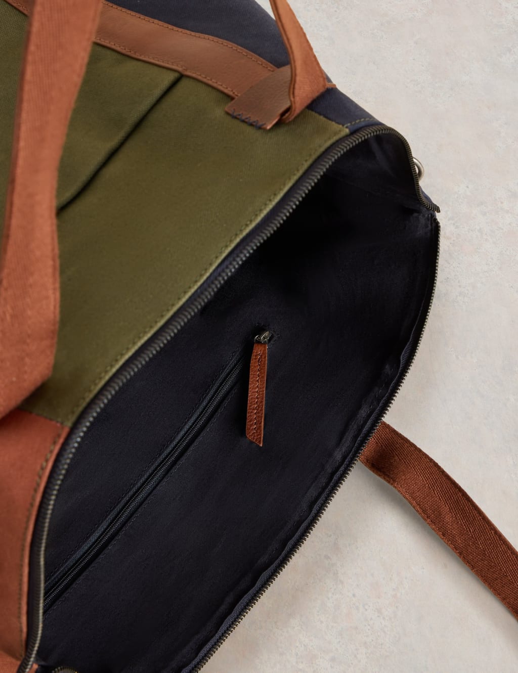 Weekend Bag 4 of 4