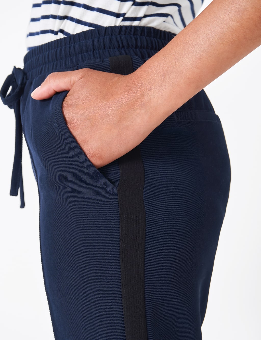 Side Stripe Drawstring Tapered Trousers 4 of 4