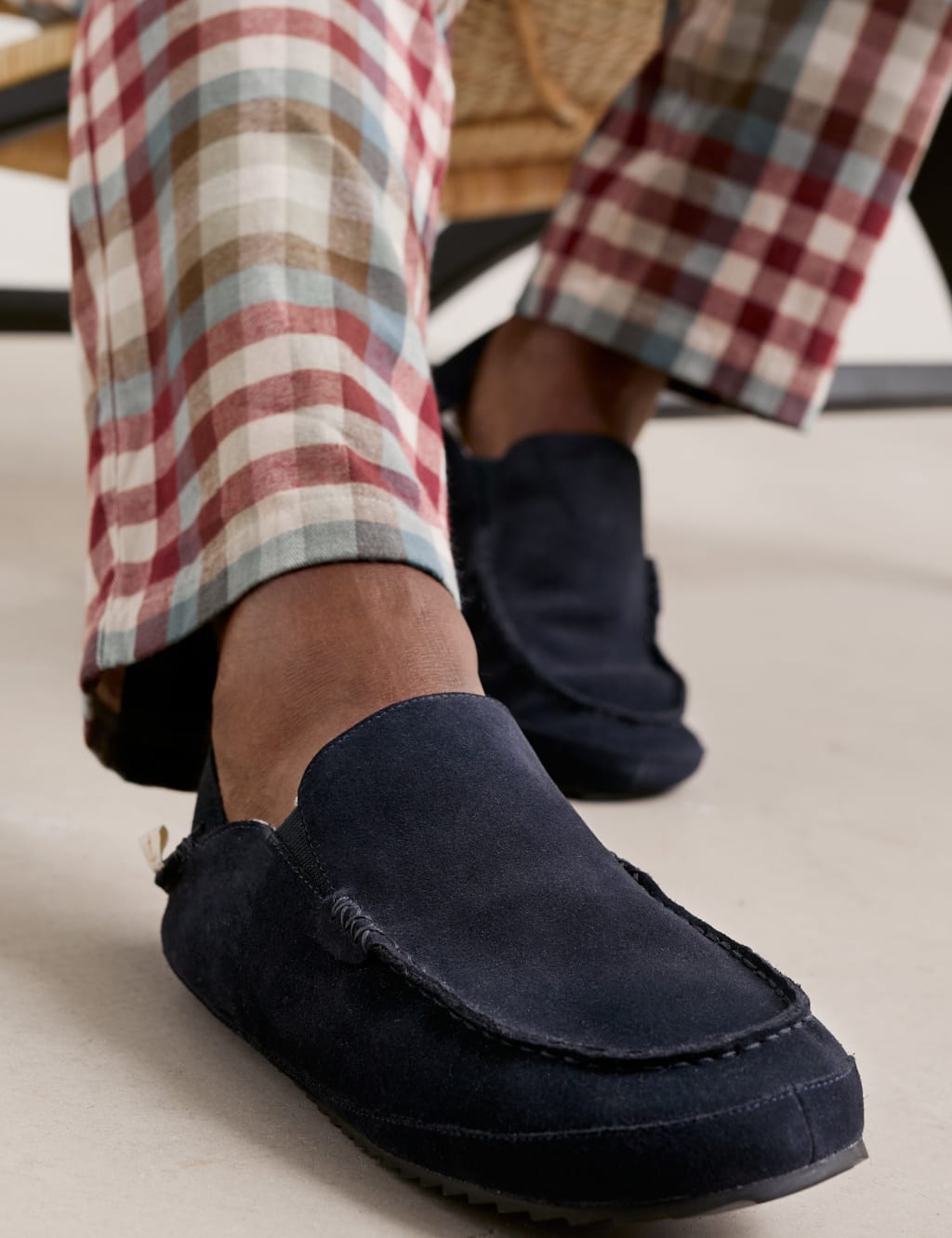 Sherpa lined moccasin slippers outlet