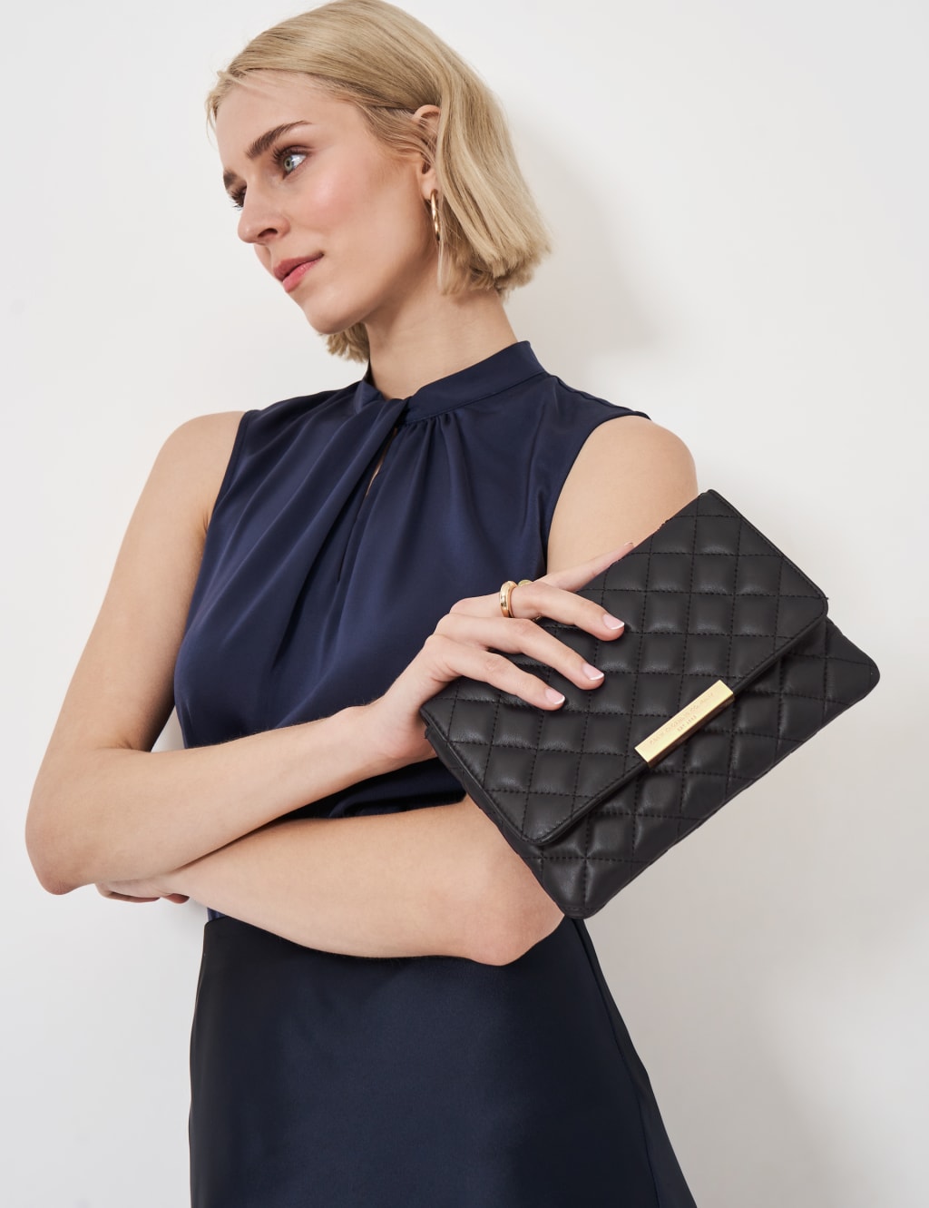 Leather Quilted Chain Strap Shoulder Bag 3 of 4