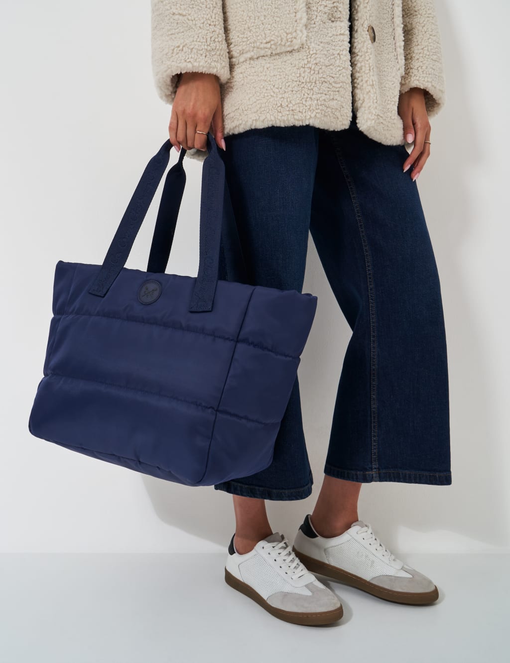 Padded Shoulder Bag 2 of 4