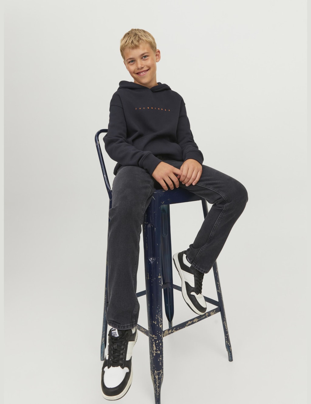 Regular Denim Jeans (8-16 Yrs) 3 of 7