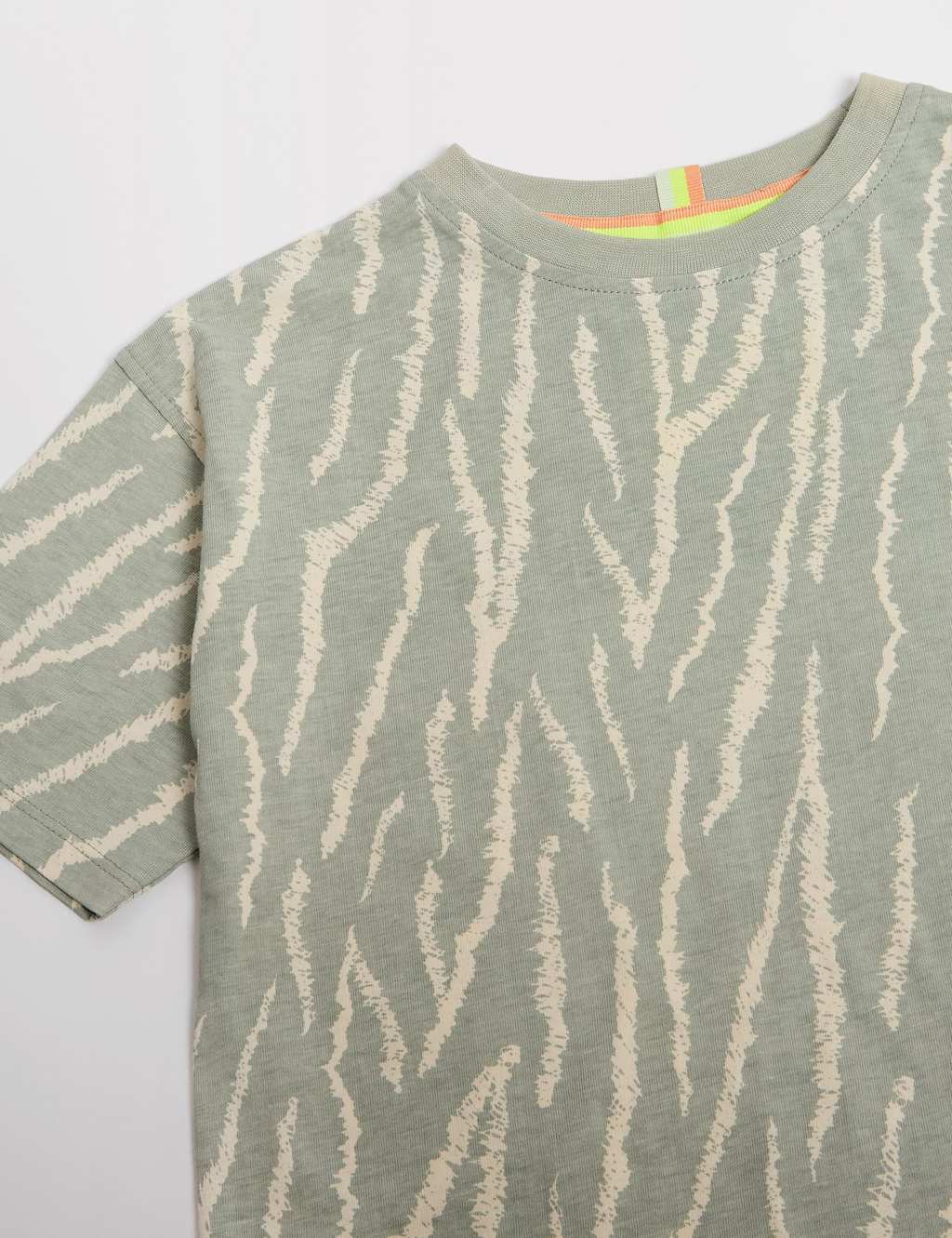 Pure Cotton Printed Oversized T-Shirt (2-8 Yrs) 3 of 5