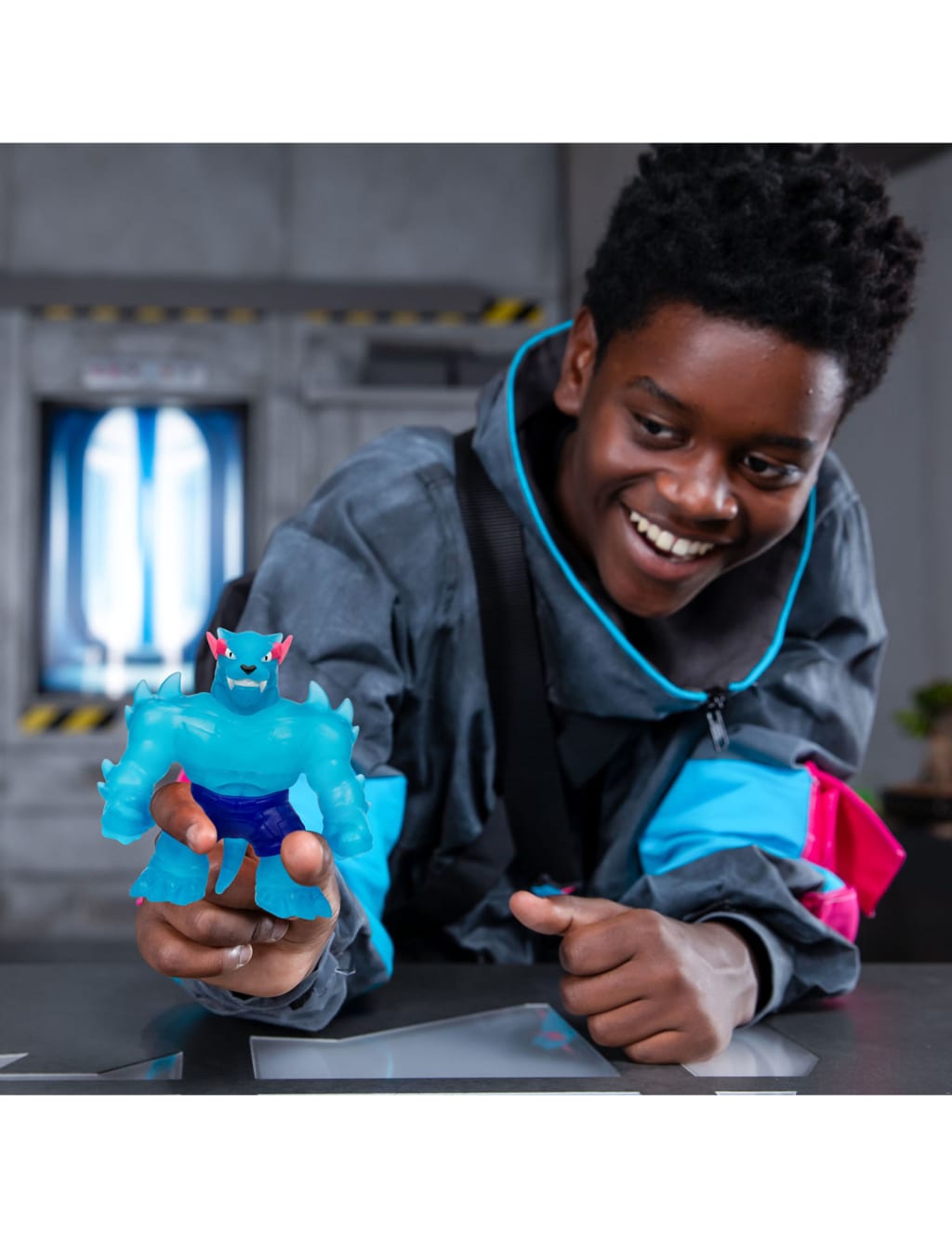 Lab Gooey Iconic Panther Figure (5+ Yrs) 3 of 5