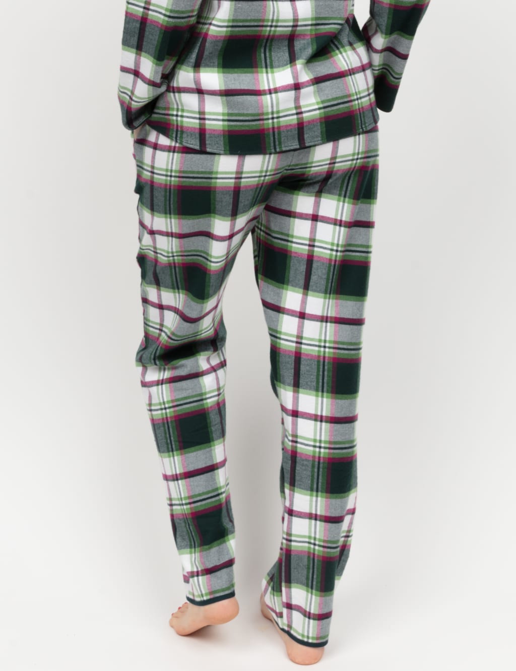 Women's plaid pajama bottoms top