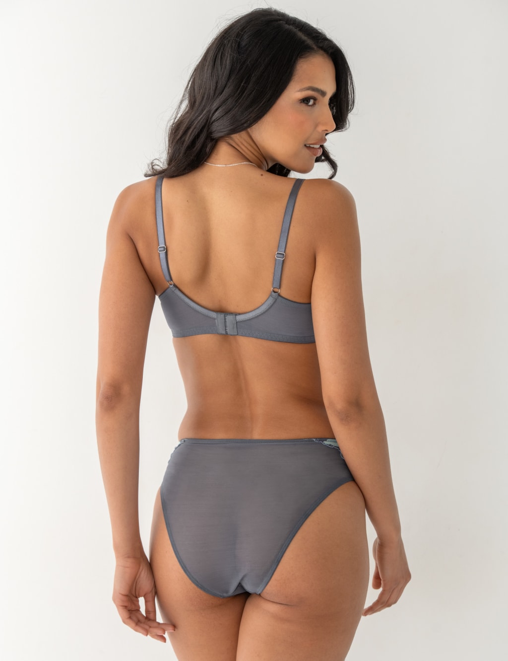 Mesh Embroidered Wired Full Cup Bra 4 of 9