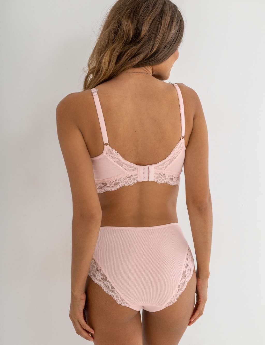 Love To Lounge Lace Non Wired Lounge Bralette B-G 6 of 12