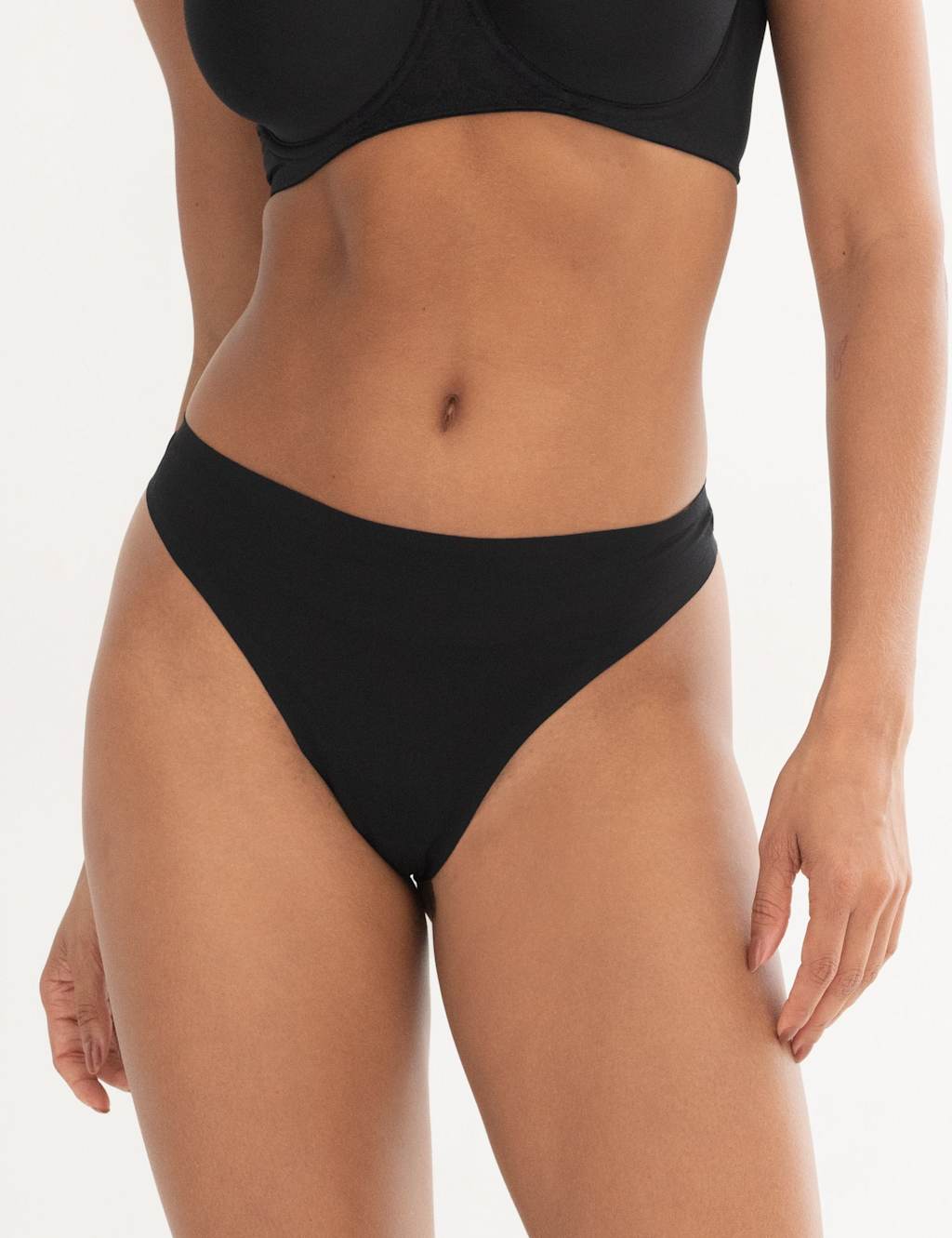 Off Duty No VPL Thong 6 of 6