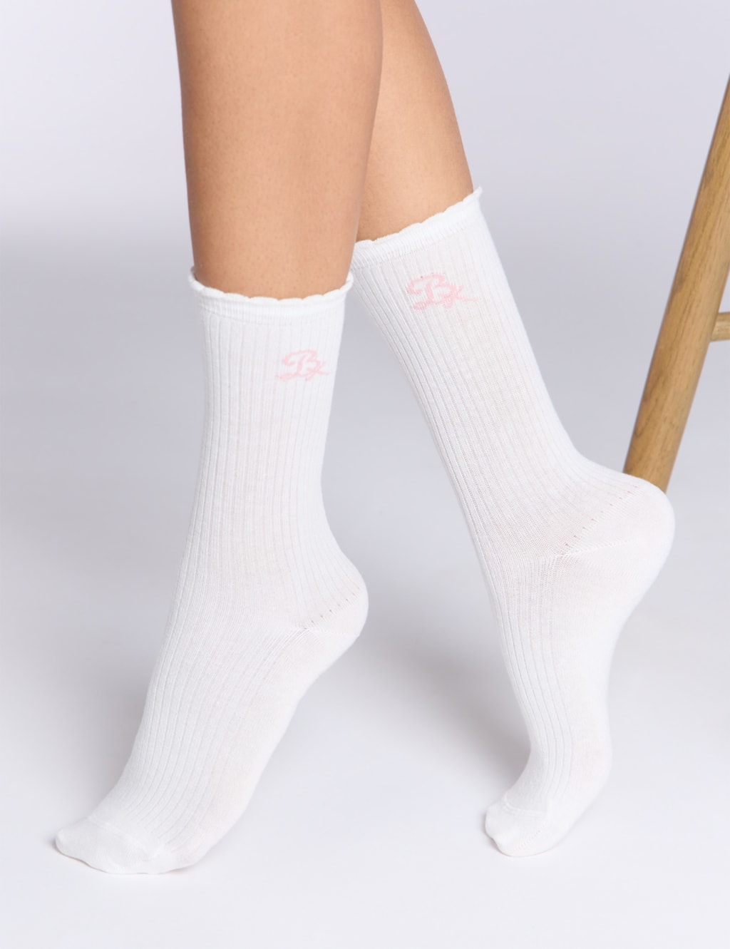 3pk Cotton Rich Ribbed Ankle Socks 4 of 5