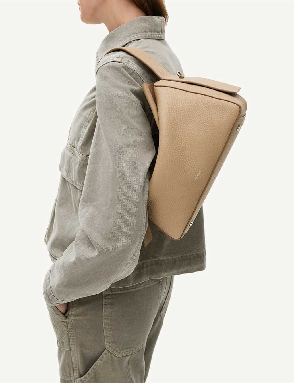 De Beauvoir Leather Medium Zip Grab Bag 5 of 7