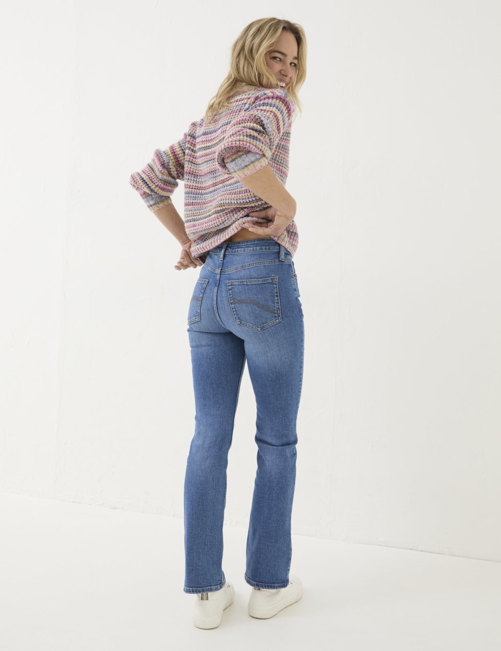 Bootcut Jeans 4 of 6