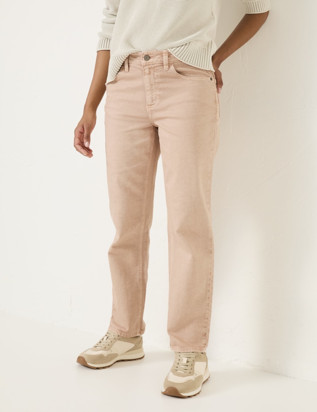 Boyfriend High Waisted Jeans 4 of 6