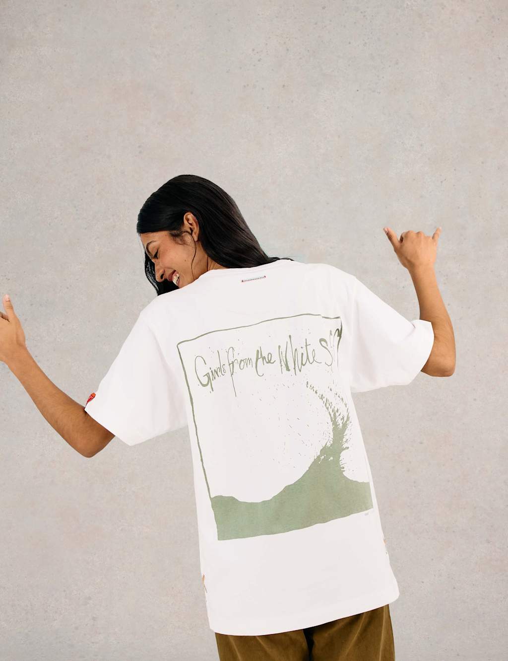 Pure Cotton Graphic T-Shirt 5 of 7