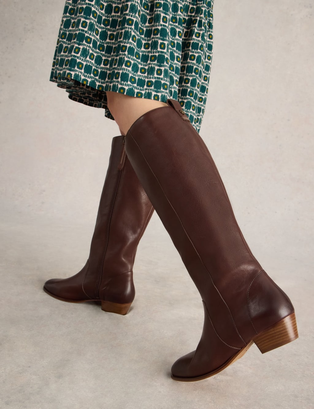 Brown knee boots with heel clearance
