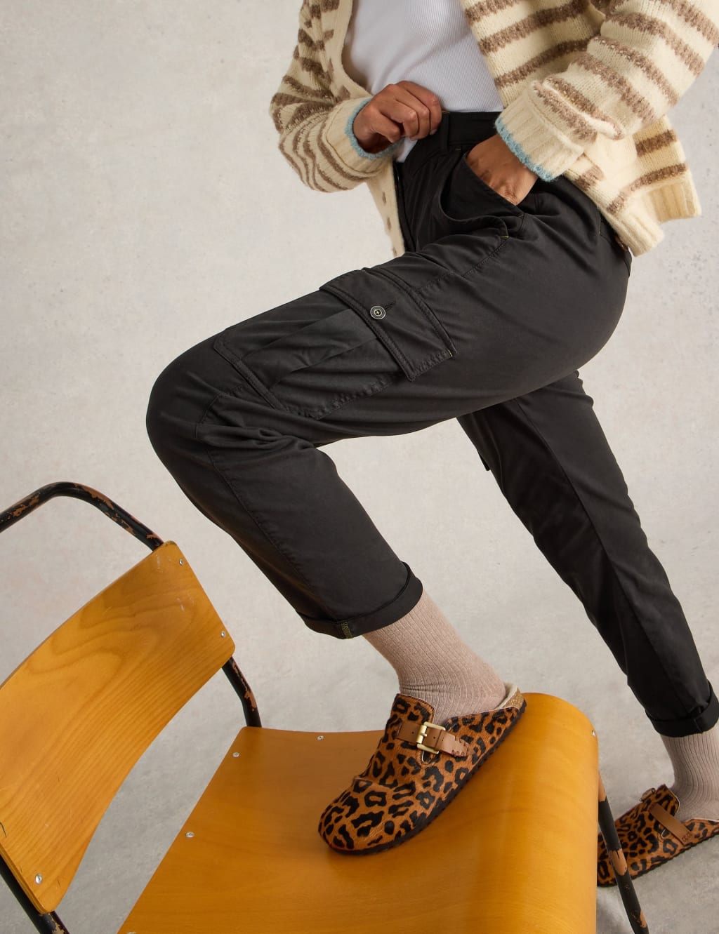 Lyocell Rich Cargo Trousers 5 of 6