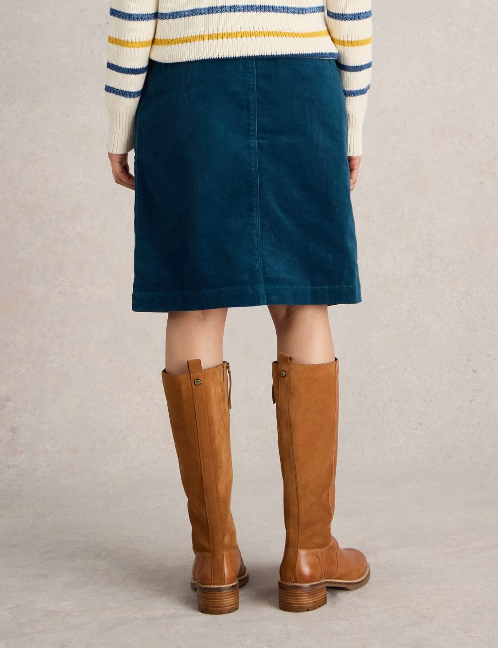 Plus size corduroy skirt knee length 2025